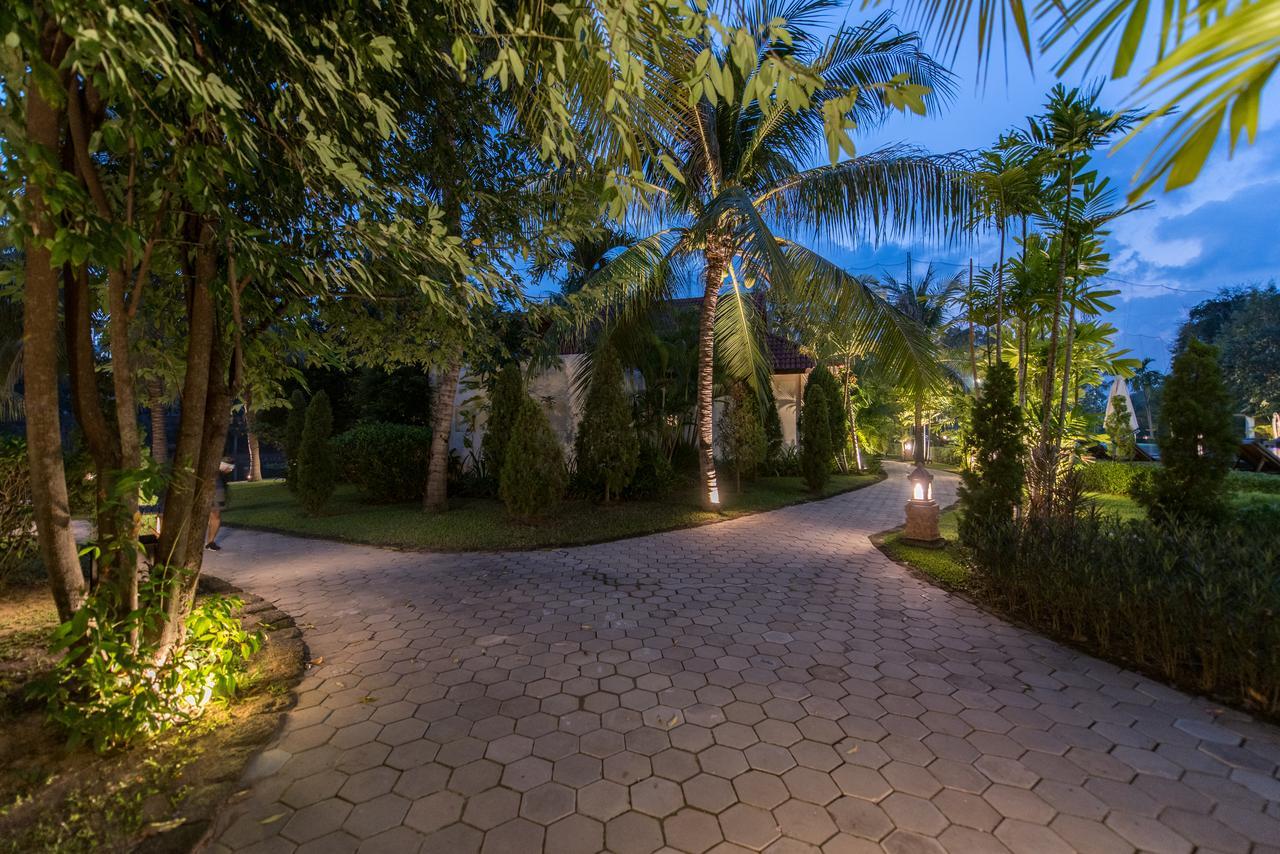 Palace Residence & Villa Σιέμ Ρέαπ Εξωτερικό φωτογραφία